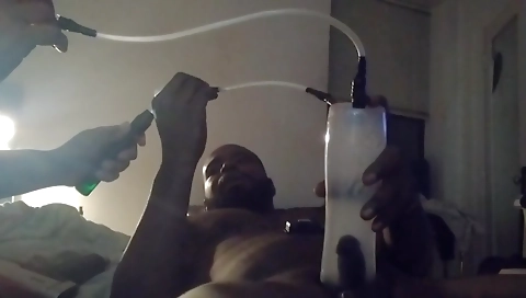 Webcam teen with a hairy pussy fucks in her hairy pussy