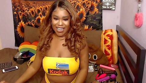 Busty Ebony Chilling On Cam Then Changing Her Clothes