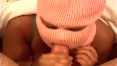 Ebony with big ass and tits gets fucked in the car