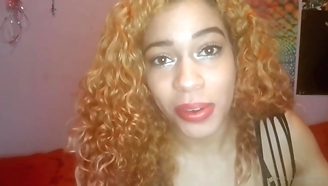 Ebony woman stretches and fills her hole with toys