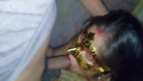 Indian black bhabi with big black breasts is showing