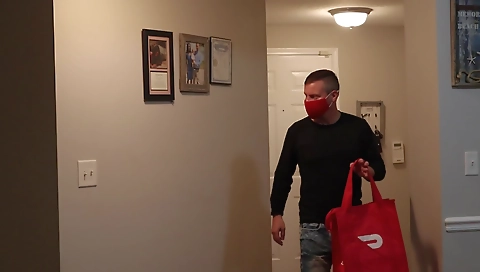 Ebony delivery girl cunnilingus a door delivery guy