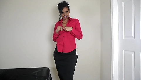 Sexy South Indian Horny Lily Pounding Her Hairy Pussy Masturbating